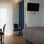 Alojamento de Acomodação e Pequeno-almoço Attico 33 4*
