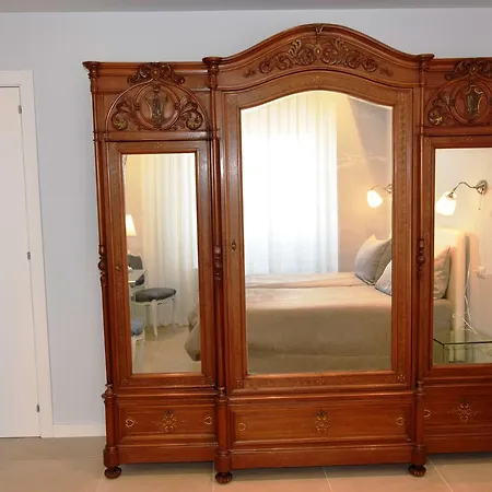 Alojamento de Acomodação e Pequeno-almoço Attico 33 4*