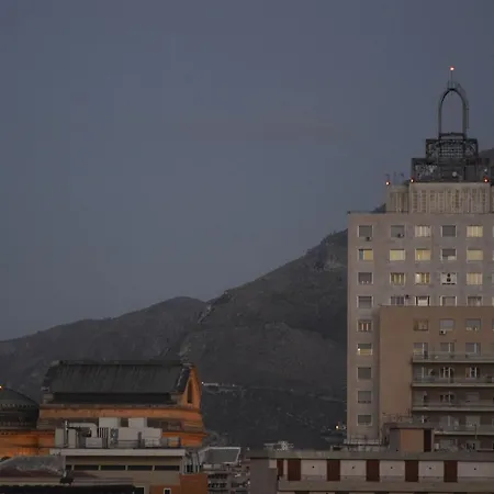 Alojamento de Acomodação e Pequeno-almoço Attico 33